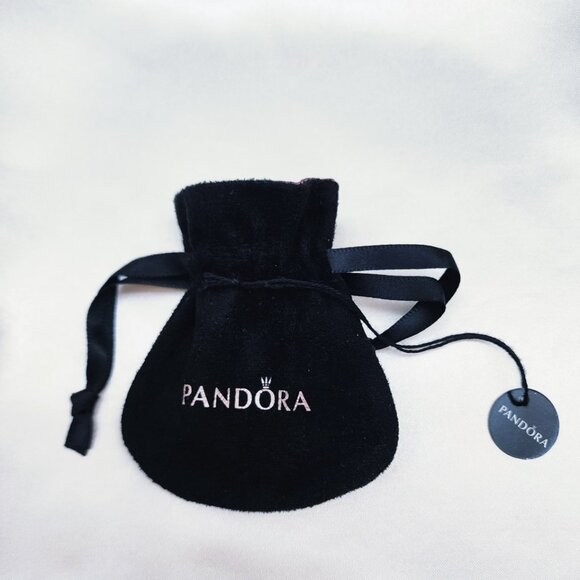 Pandora Sparkling Bow Crossover Ring Size 7.5 - Picture 7 of 7